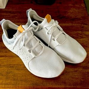New Balance Women's Fresh Foam Cruzv1 Reissue White Sneaker Shoe Size 9.5